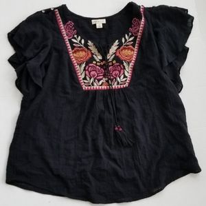 Tribal Print Short Sleeve Black Blouse